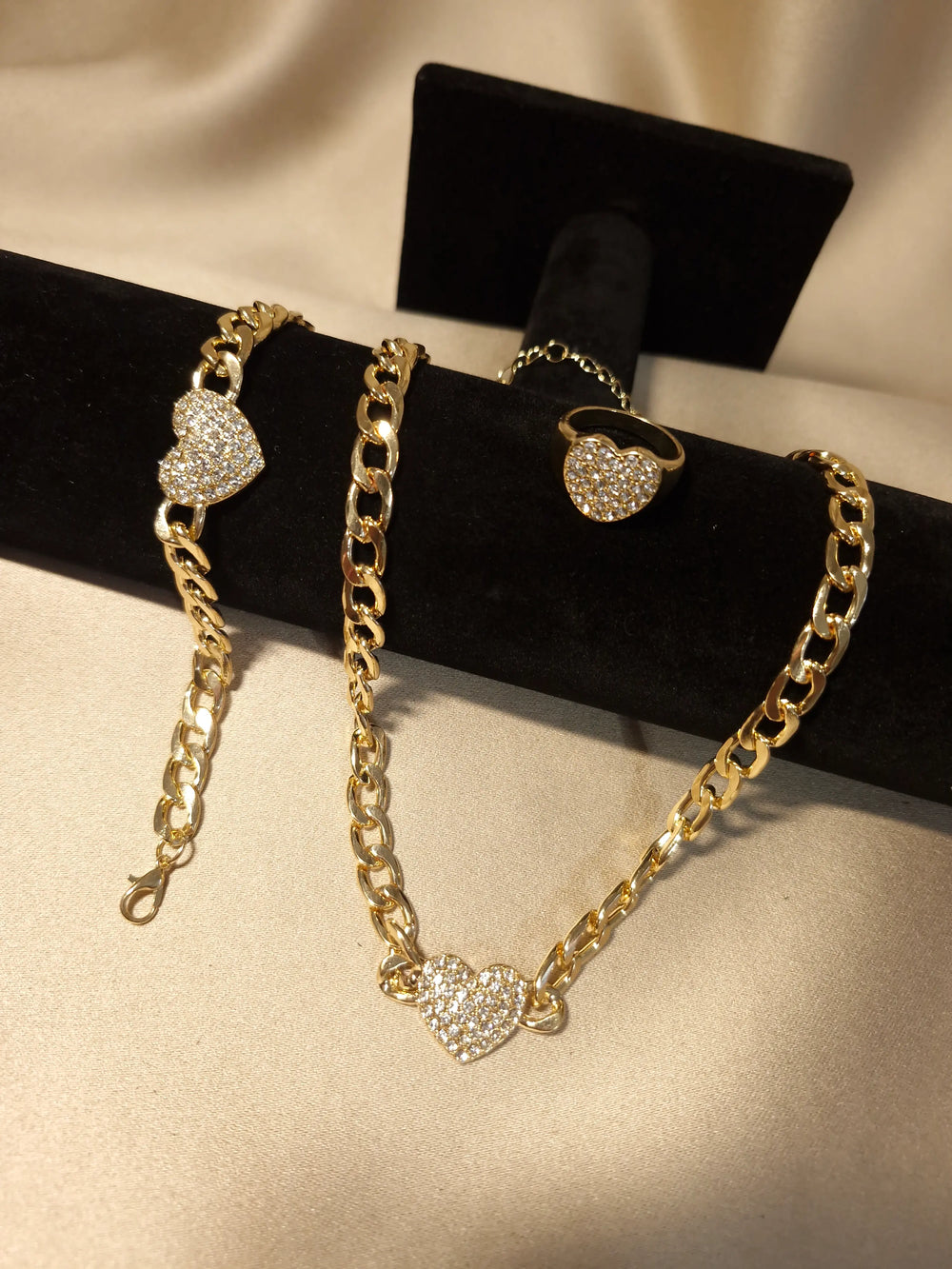 Set Colier, bratara și inel cu inima mare și cristale