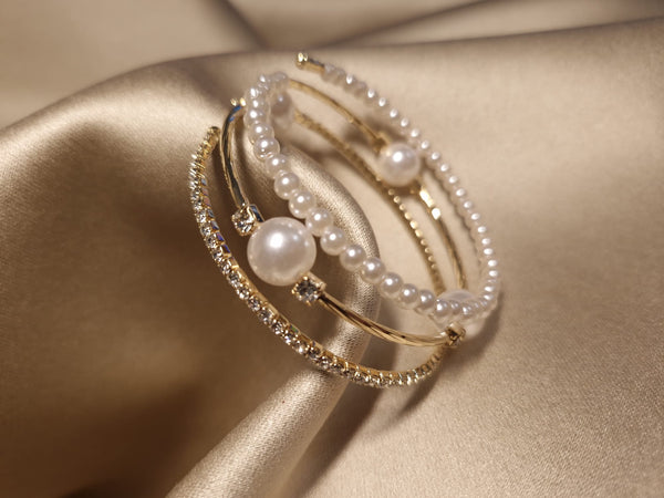 Bratara 3 in 1 cu Perle și Cristale Gold - Lucky Charm
