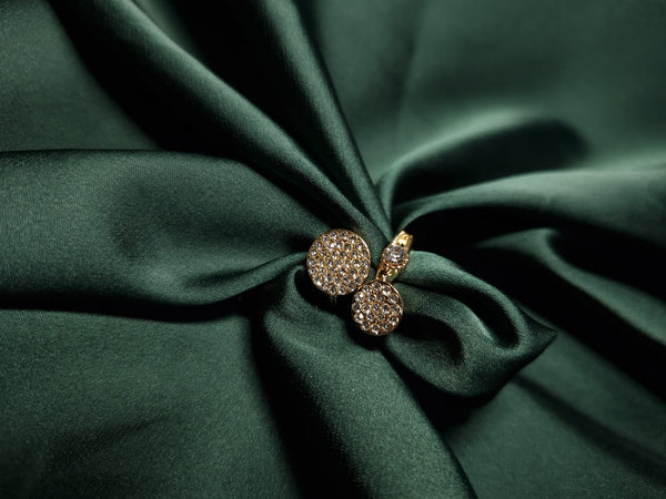 Inel Cercuri Gold cu pietre stralucitoare si cristal - Lucky Charm